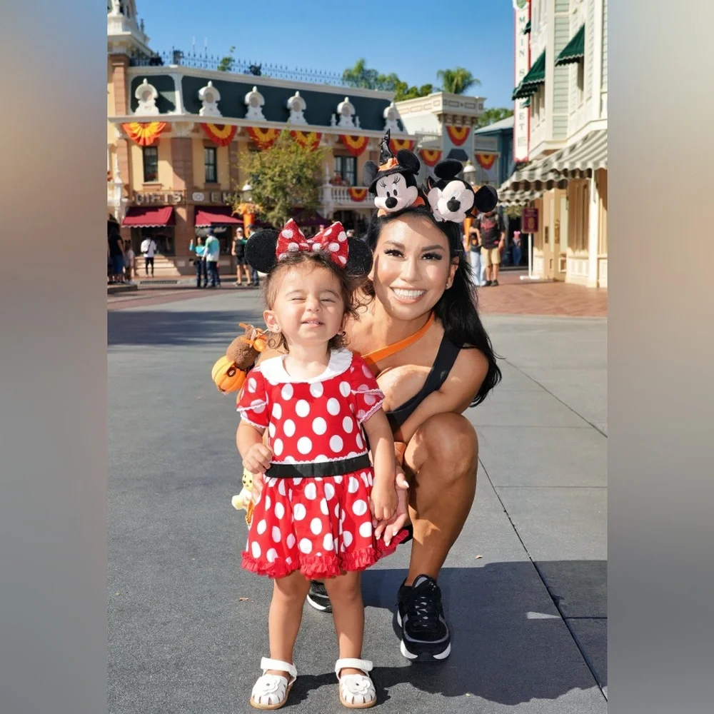 🌸CONNIE IS LIVE!!!! Join me!🎉🎉🎉💝💝💝❄️❄️❄️❄️👑👑👑💝💝💝🍦🍭🍭🍭🍭🍭🍭 - Picture 3 of 8